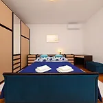 아파트 Apartment Promajna