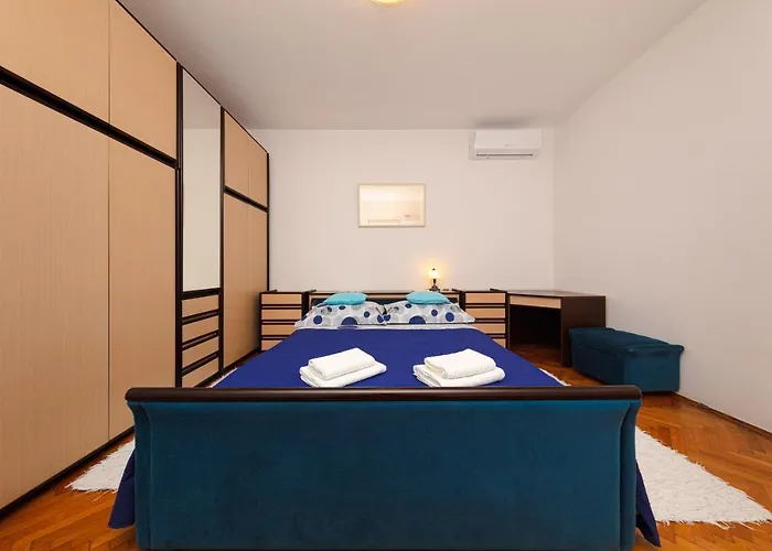 Apartament Apartment Promajna