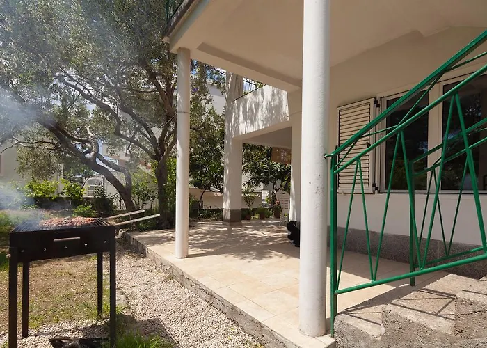 Apartament Apartment Promajna *