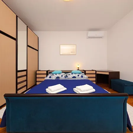 Appartement Apartment Promajna